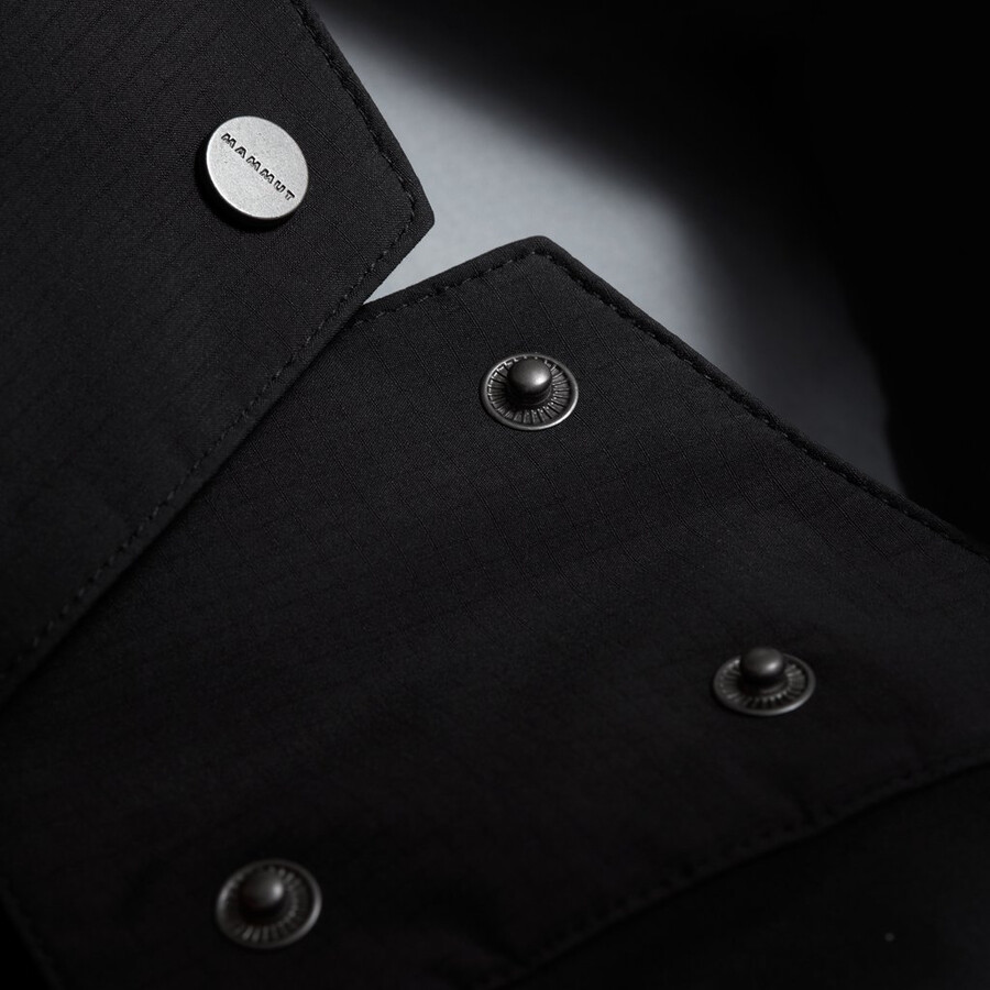 jaqueta com capuz taiss pro hs masculina azul-petróleo escuro e preto.