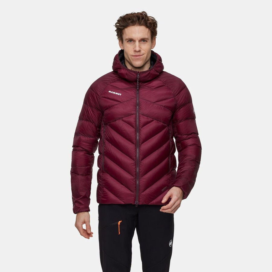 jaqueta com capuz taiss in masculina vin-preta