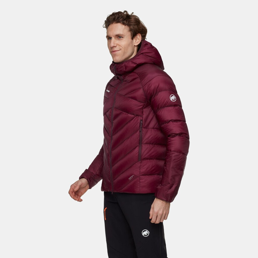 jaqueta com capuz taiss in masculina vin-preta