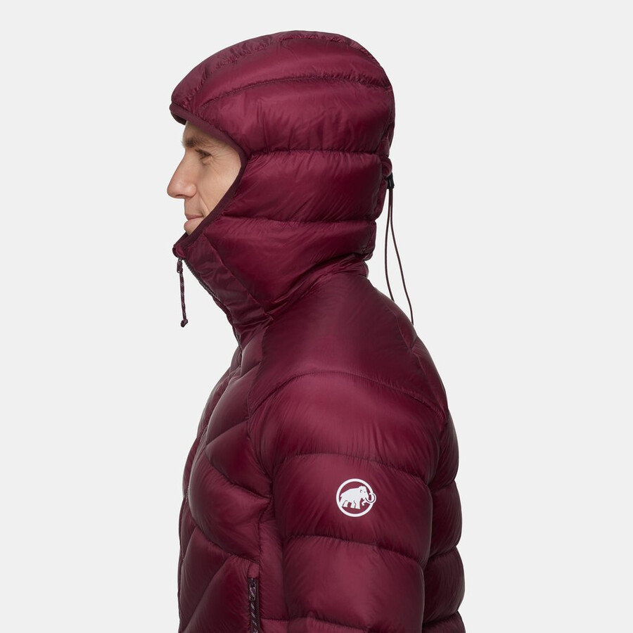 jaqueta com capuz taiss in masculina vin-preta