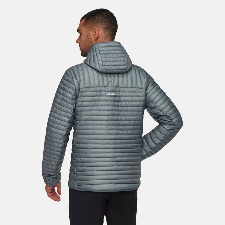 jaqueta com capuz broad peak light in para homens pinea