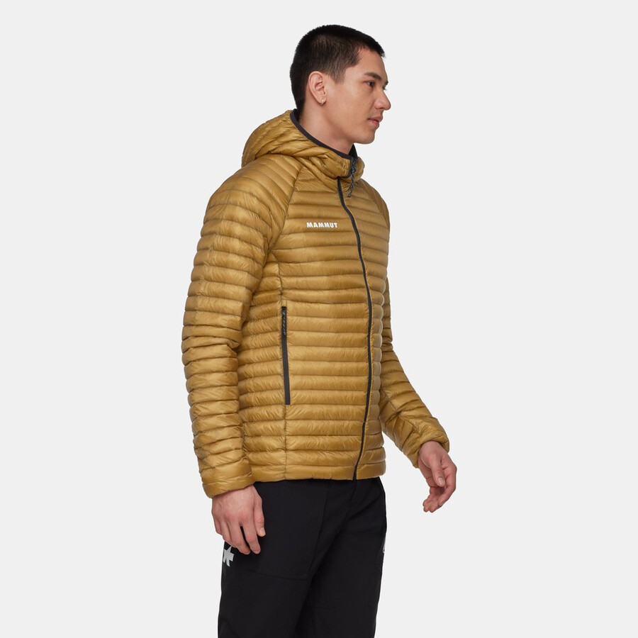 jaqueta com capuz assos x mammut aenergy in masculina natural-marrom-bege