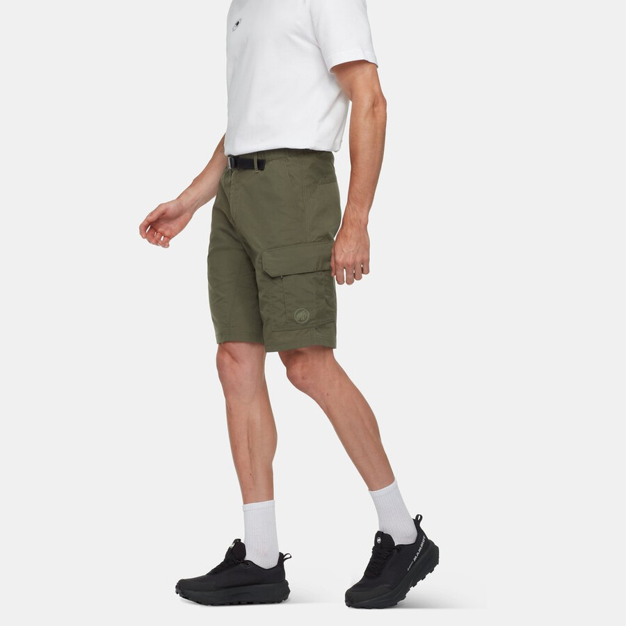 calções cargo para caminhada masculinos pretos.