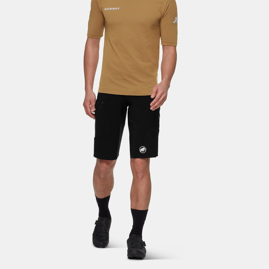 calções assos x mammut tactica cargo t3 preto