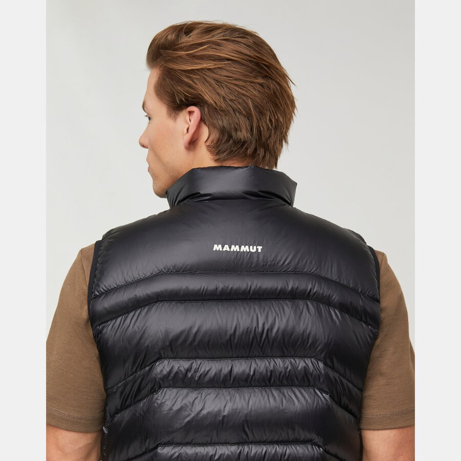 colete masculino valley light in com pregas preto.