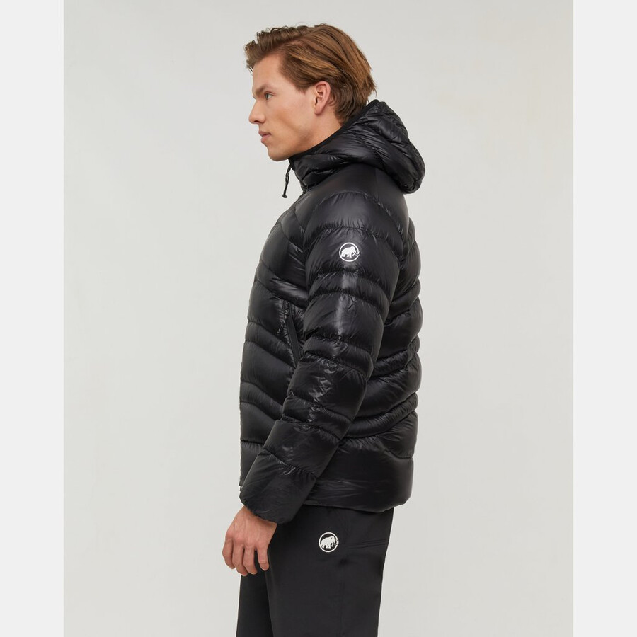 jaqueta com capuz valley light in masculina preta.