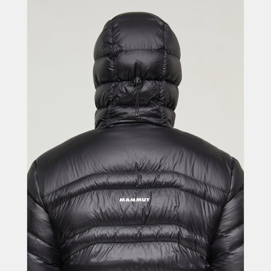 jaqueta com capuz valley light in masculina preta.