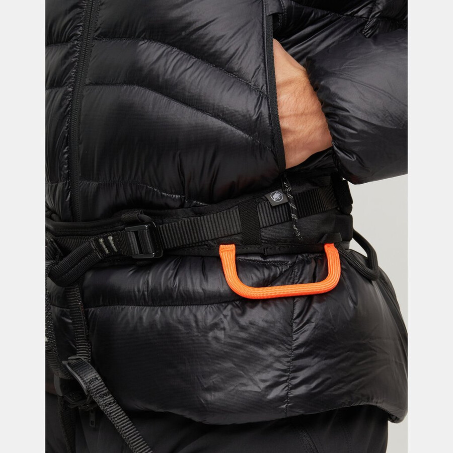 jaqueta com capuz valley light in masculina preta.