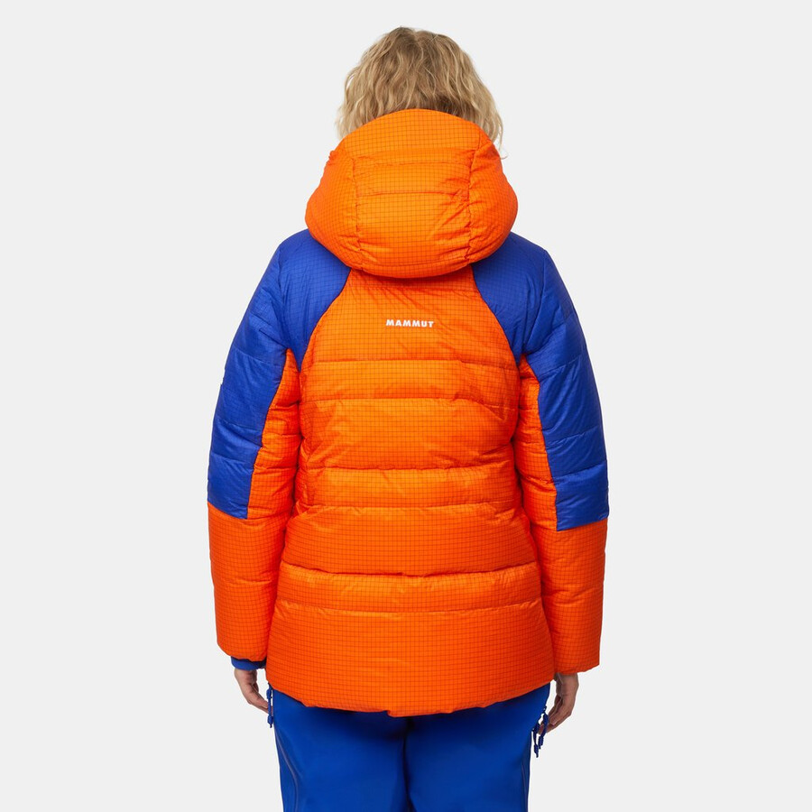 jaqueta com capuz eiger nordwand advanced down in feminina cor laranja eigerazul eiger