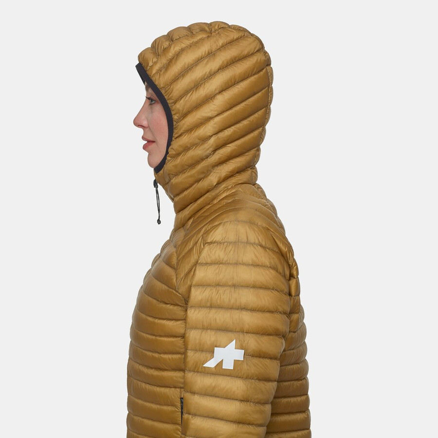 jaqueta com capuz assos x mammut aenergy in feminina natural-marrom-bege
