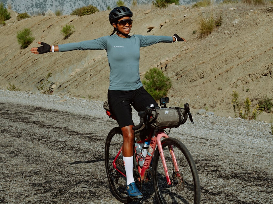 camiseta feminina de manga comprida assos x mammut tactica tech t5 strata