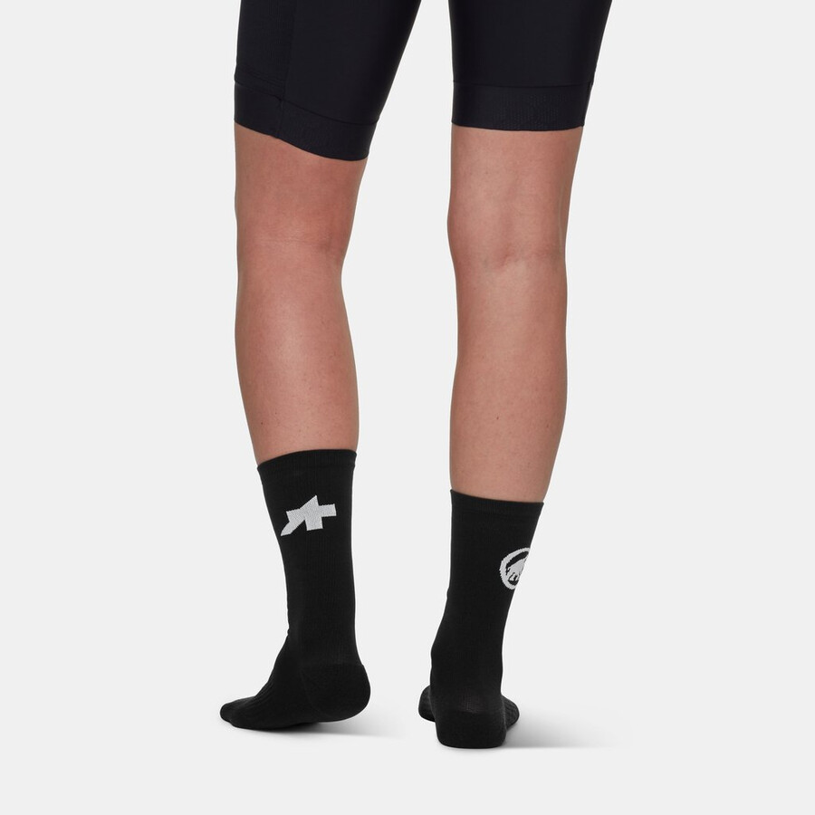 meias assos x mammut gravel primavera outono preto