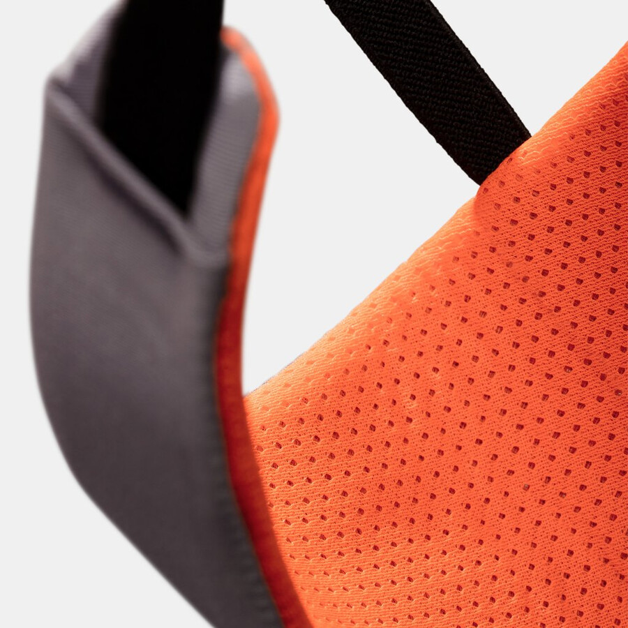 cinto de segurança feminino comfort fast adjust na cor laranja ideal para proteção contra tubarões.