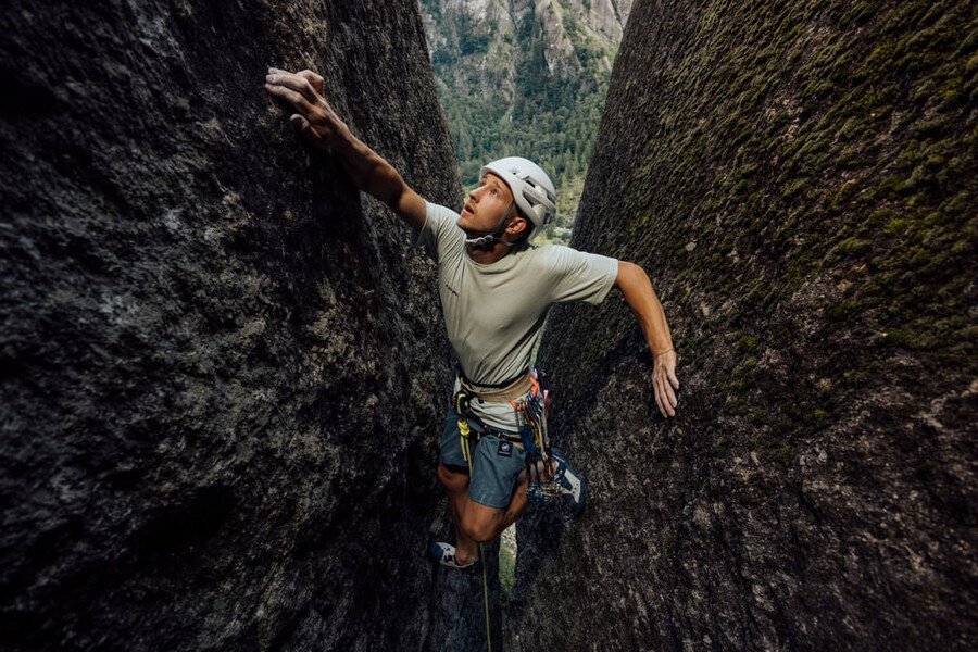 capacete crag sender titânio