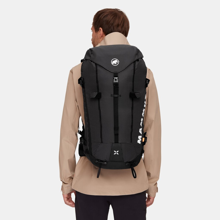 trion 38 preto