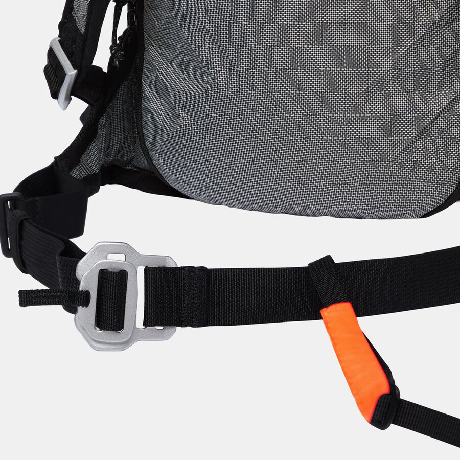 eiger free 20 com airbag removível 3.0 cor cinza tempestade.